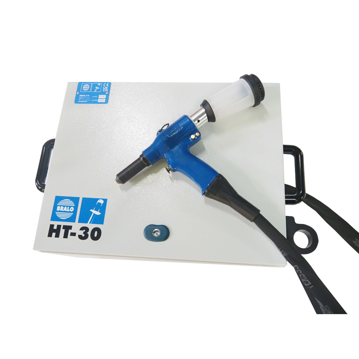 HT-30-foto1-remachadora-hidroneumatica-remaches-bralo