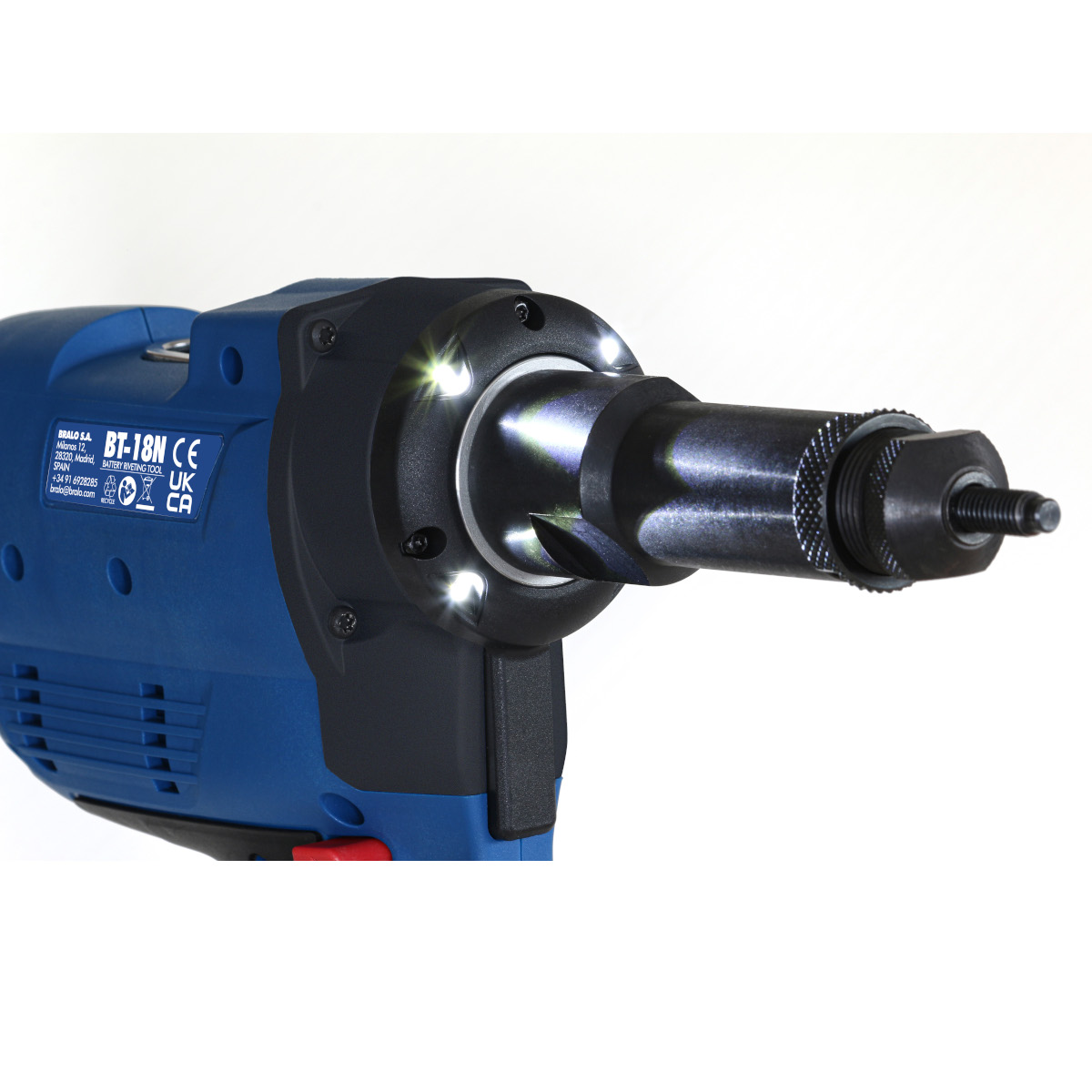 luz-led-bt-18n-remachadora-de-bateria-para-tuercas-remaches-bralo
